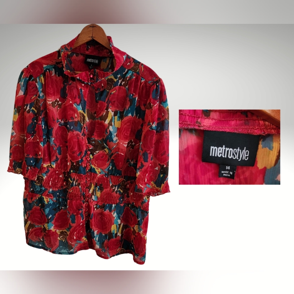 🌺🏵🌸🌼Metrostyle red floral button front blouse, sz 14